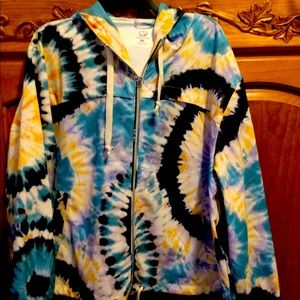 Ivory Ella XL tye dye windbreaker